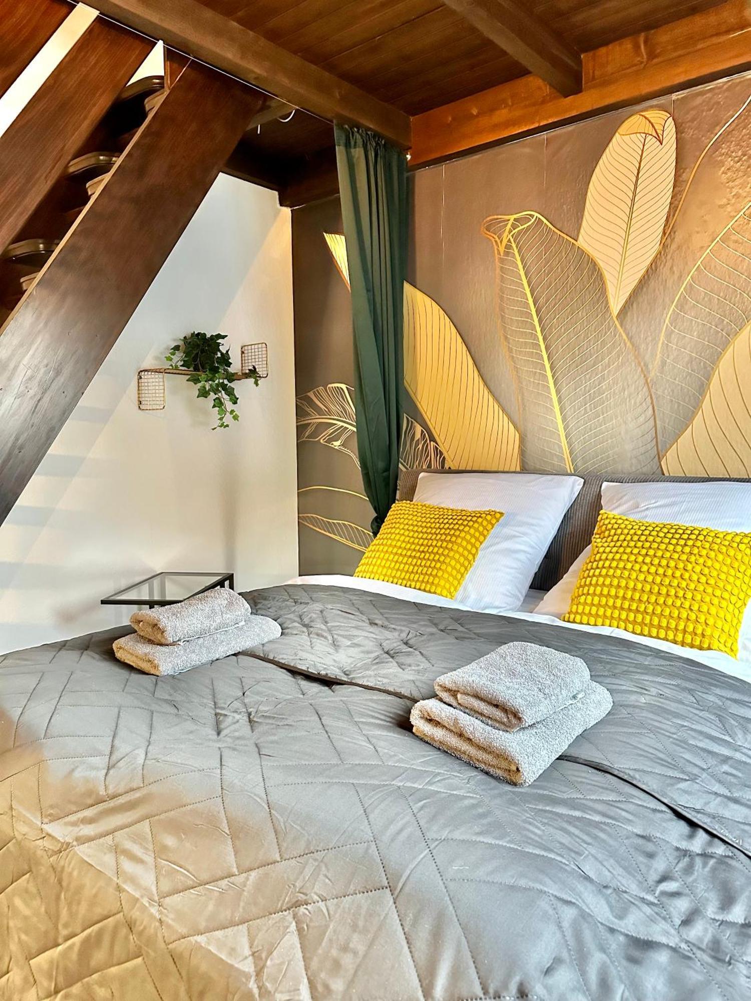 City-Apartment Mit Dachterrasse & Massagesessel In Der Fussgaengerzone K4 Олденбург Екстериор снимка