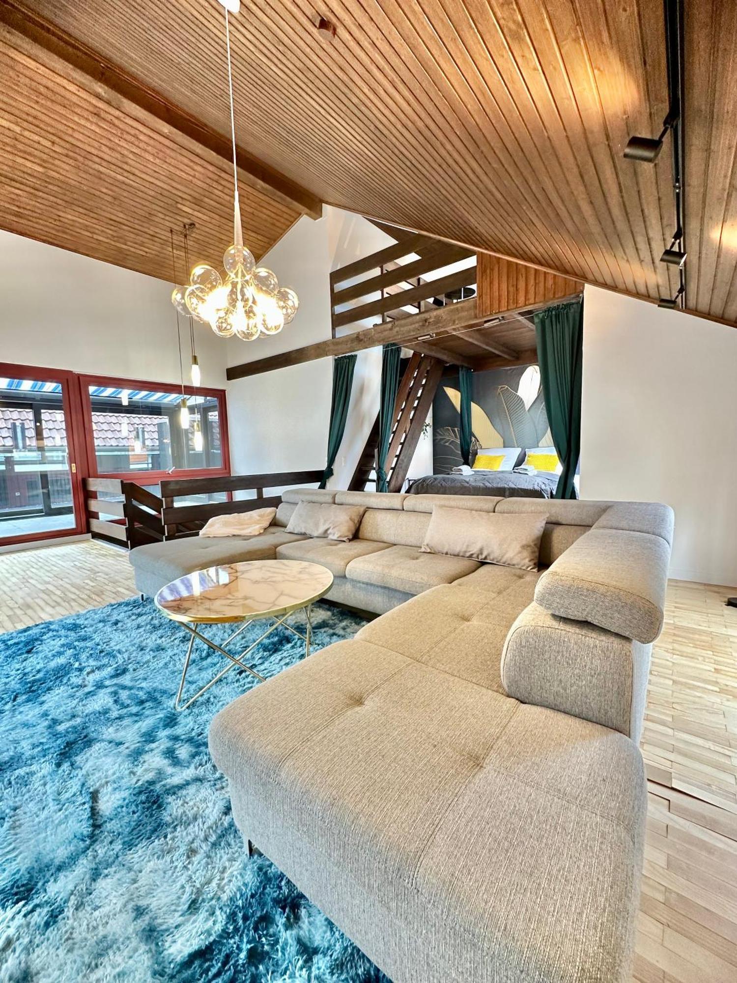 City-Apartment Mit Dachterrasse & Massagesessel In Der Fussgaengerzone K4 Олденбург Екстериор снимка